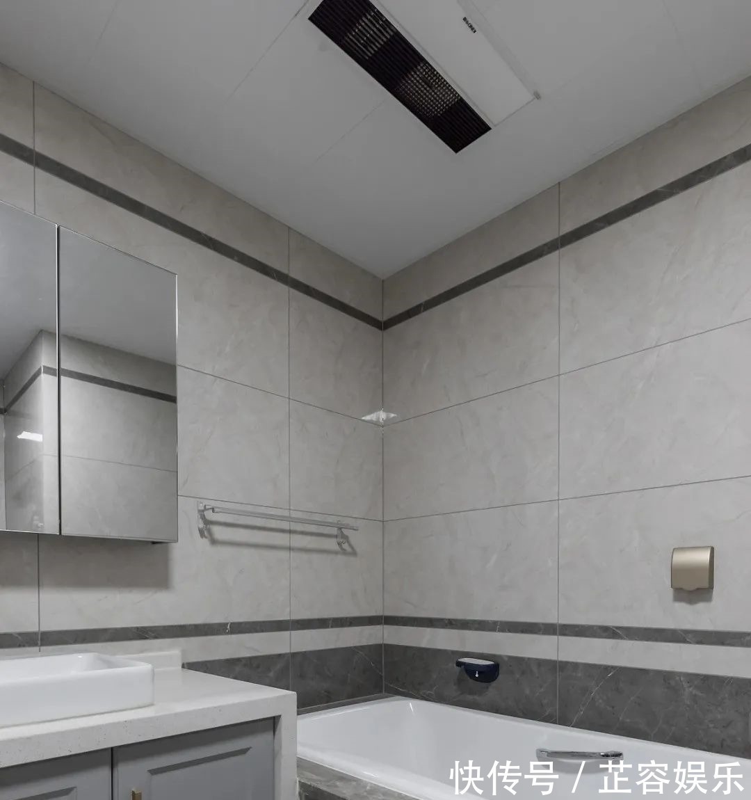 香水百合|149㎡轻奢美式风格装修,高级灰缔造撩人轻熟风