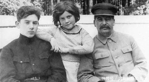 斯大林|斯大林统治苏联,只用了2个办法,完成了个人集权统治