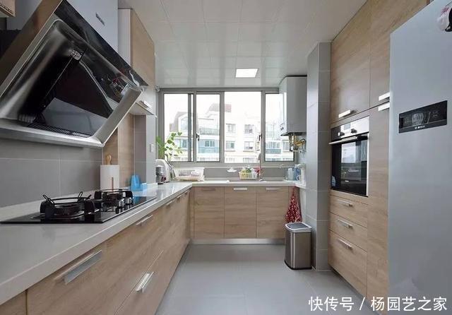 主卧|坚持客厅和阳台打通,主卧做个“小改造”,完工漂亮实用,晒晒