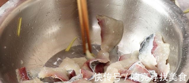 鱼肉|这才是鱼片最过瘾的吃法，外酥里嫩，香辣开胃，看着就有食欲！