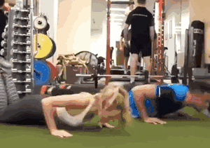 小姐姐|韩国健身女教练,马甲线蚂蚁腰羡煞旁人,欧美式身材让人移不开眼