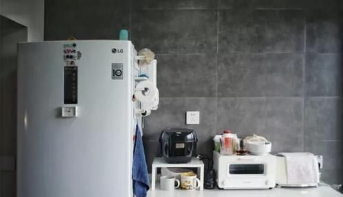 小窝|坚持不买床,这套38㎡的小窝收纳逆天了,整个卧室都是地台!