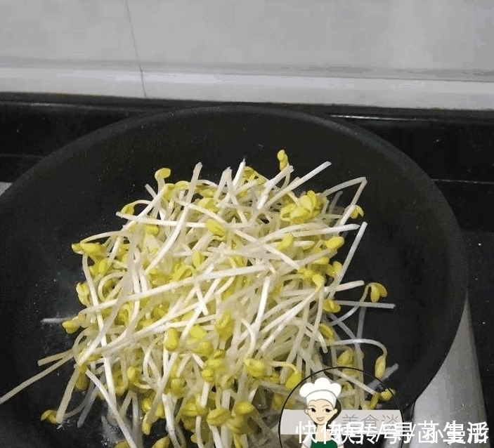 冷天没胃口吃饭, 我炒了这素菜, 清香脆嫩, 立马胃口大开, 吃撑了