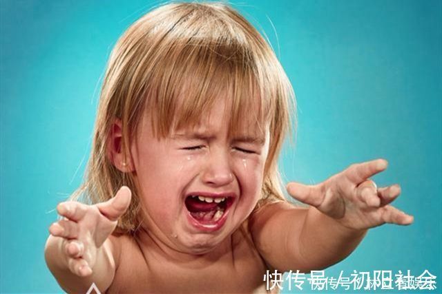 父母|上幼儿园第一天，为何有的娃哭有的不哭不哭的娃多出自这些家庭