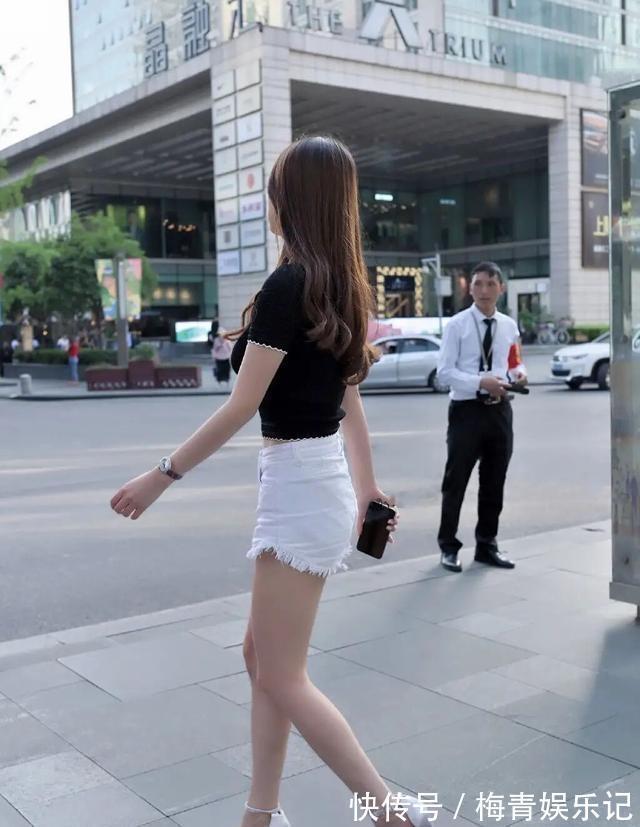 瑜伽裤|设计风格独特的瑜伽裤,减龄效果相当不错,令人难以拒绝