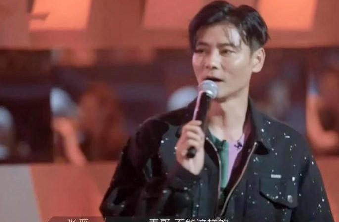 陈小春在披哥节目中抱团排外?不,古惑仔们只是为了一声兄弟