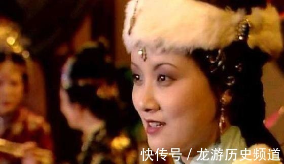 宝玉|王夫人和王熙凤的智商差,一顿螃蟹宴便可看出来!