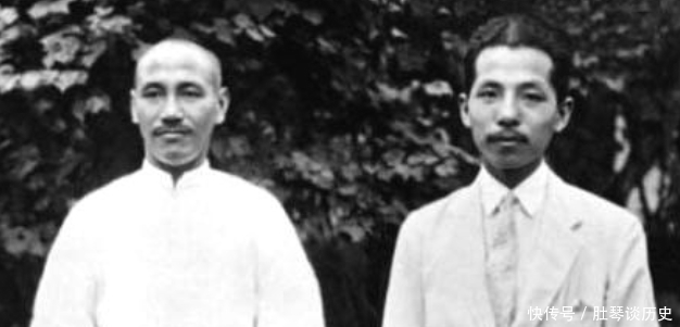 每次|蒋介石身高不足一米七,为何每次合影都比旁人高,原因是这样!