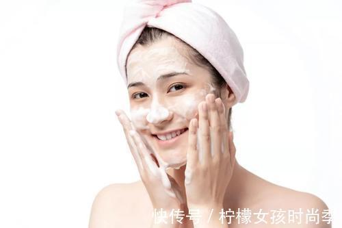专家|99%的人洗脸方式都是错的?专家提醒:这些洗脸误区还有很多人犯