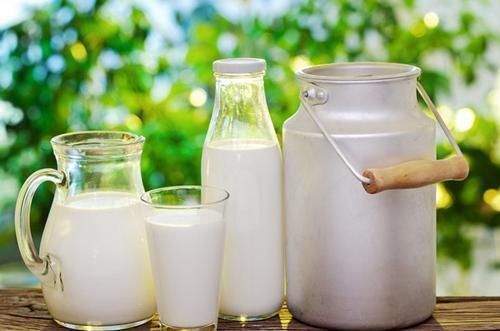 空腹|牛奶高温加热后再喝好不好?喝牛奶有4大禁忌,喝错等于白喝!