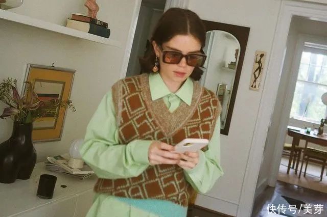 大衣里面穿什么？这4款绝美内搭，让你时髦一整个冬天