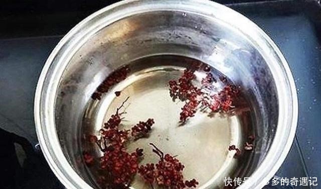 松软|炸牛肉丸子时,切记“3用2不用”,丸子酥香松软,久放不变硬