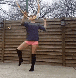 |幽默笑话:今天碰到一个妹子,妥妥的美女一枚,就是有点小遗憾