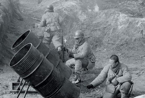 华东野战|3名战士被困敌阵,班长一咬牙挖沟,开创了著名的“剥皮”战术