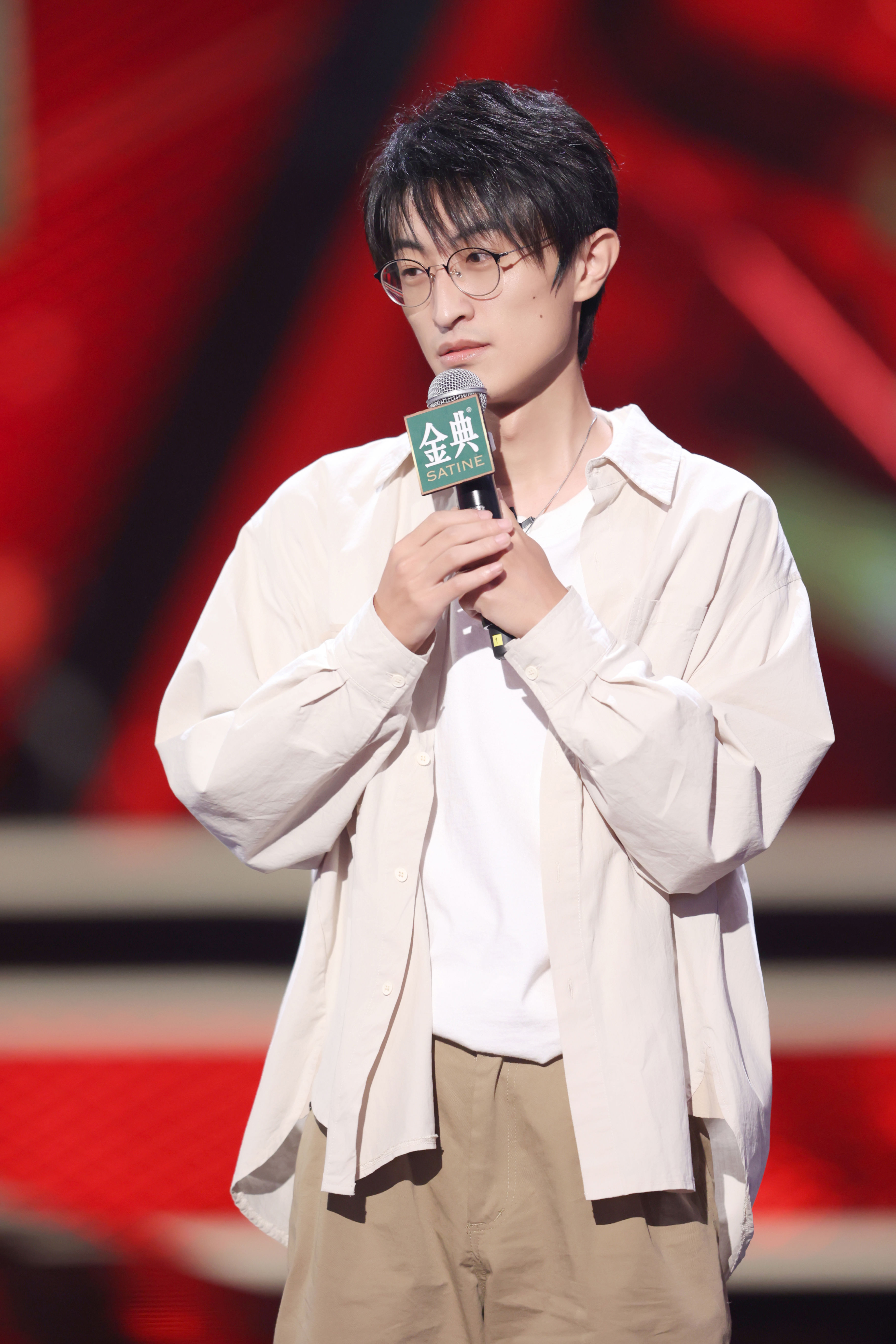 段子|脫口秀“新秀”邱瑞：我所有的志趣都源于恐懼丨專訪