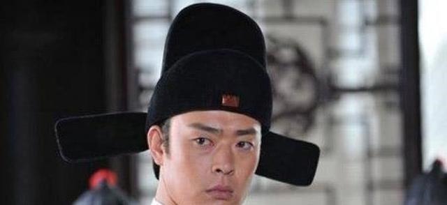 杨延@12岁被称神童,写下一首词,却成三国演义开篇词,至今无法超越