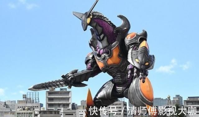 皮套|特利迦奥特曼6话先行,换色皮套回归,特利迦被吊打,神秘人救场