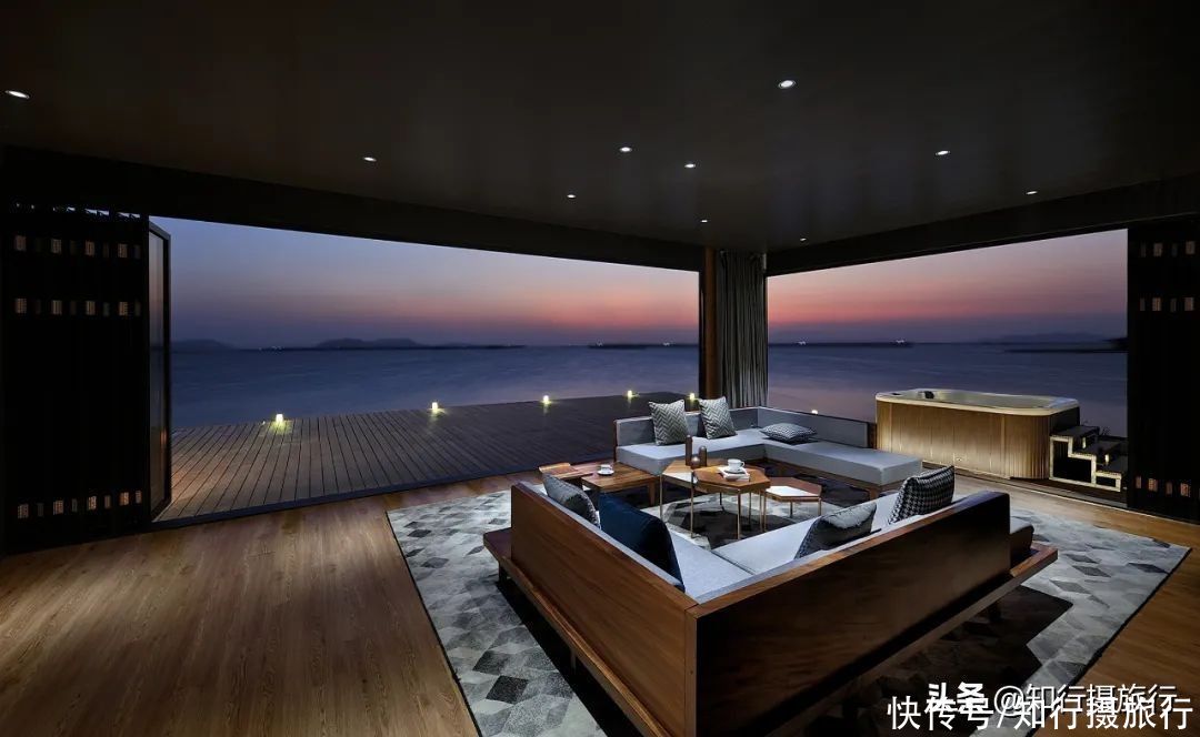 海上漂移酒店被查!未取得海域使用权,被责令拆除