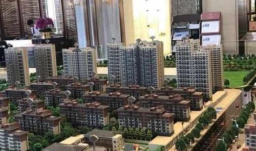 房子|同楼层同户型的房子买东户还是西户听听售楼处的闺蜜怎么说