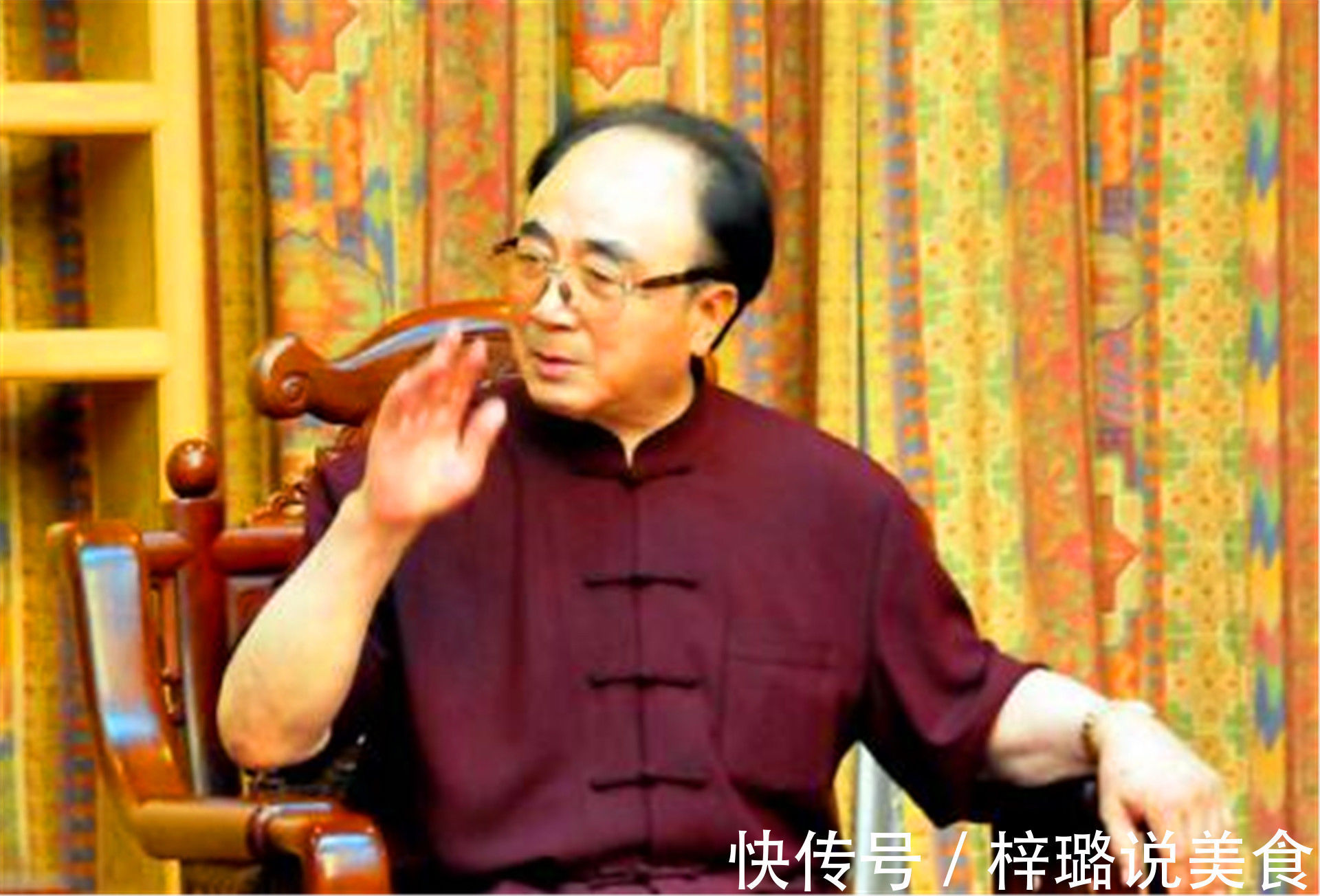 楷书!84岁老人练楷书70年,写一幅字卖593万,被誉为“中华第一楷书”