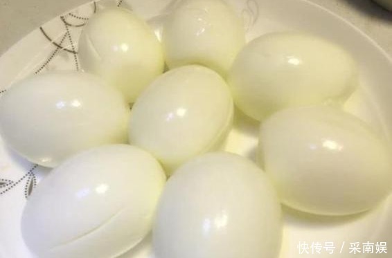 更香|煮鸡蛋时，别直接扔锅煮，多加“1步”，更香更嫩壳一碰就掉