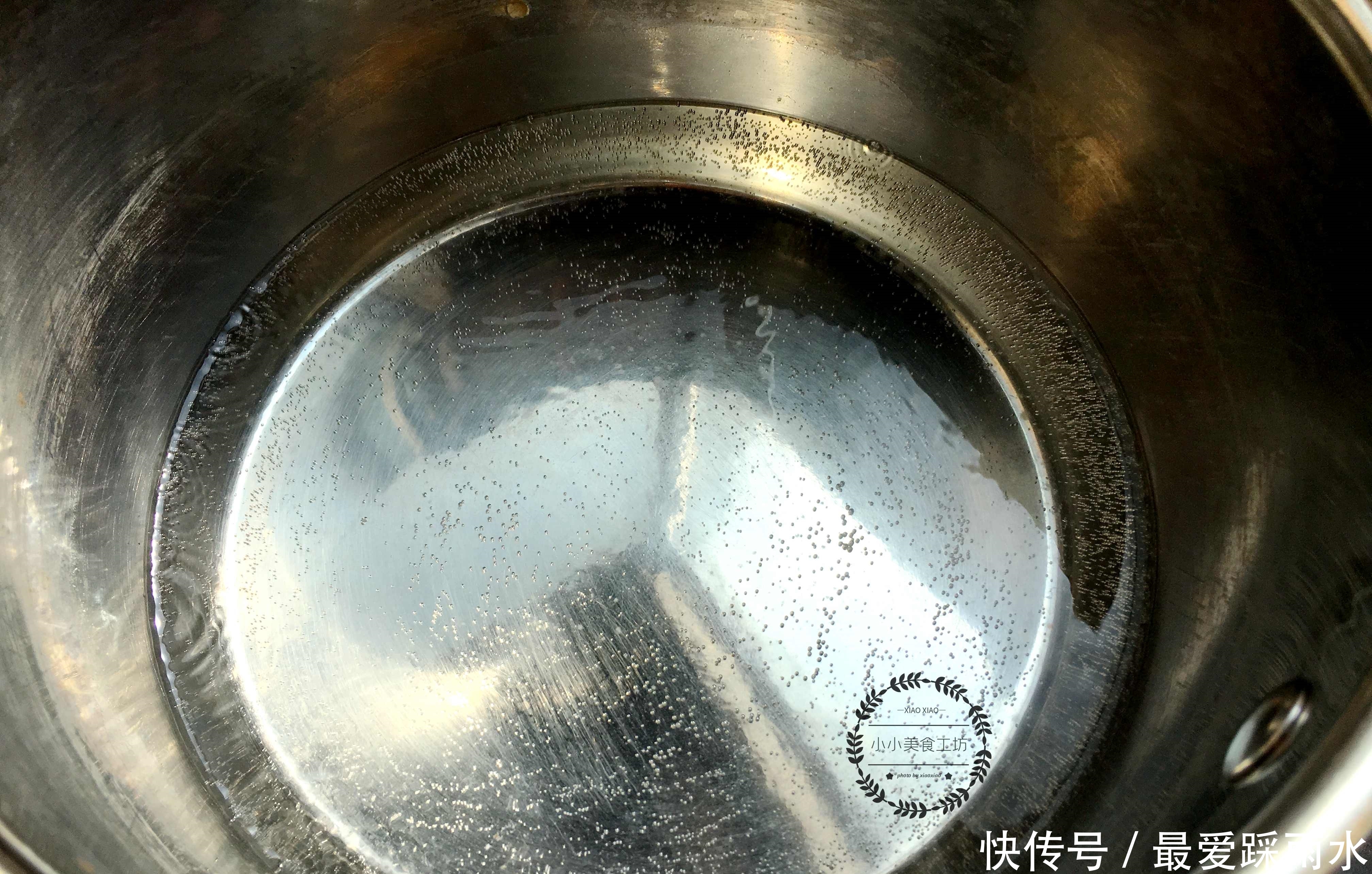 破皮|炸糖糕时,直接烫面就错了,教你正确做法,个个酥脆,空心不破皮