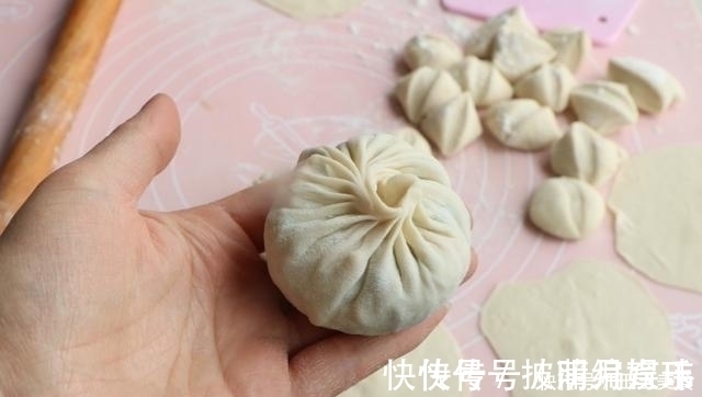 包子别再发面了，教你新吃法，皮薄馅儿大，比发面的好吃10倍！