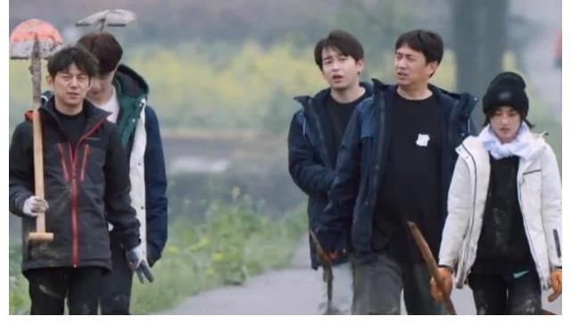 狐貍尾巴|黃渤來《向往》后,節目改名成“極挑”,黃磊終于露出狐貍尾巴