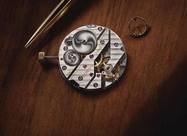 这才是猛男要戴的表！万宝龙沙漠风1858系列新表发布