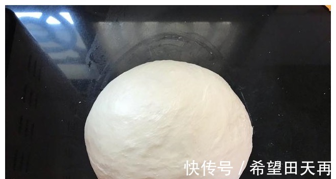 生吐司|私藏的吐司配方，多加一步柔软拉丝，放凉也不硬，新手一次成功！