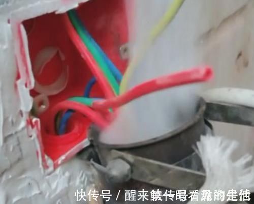 插座|新房装修这24大错误，我家犯3条！神仙也救不回来！除了拆了重装