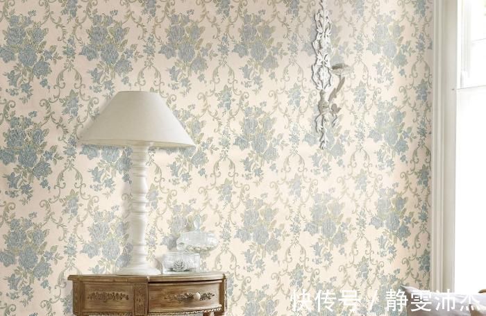 墙面|越来越多人装修新房时不贴墙纸了,聪明人喜欢这么做,美观又环保