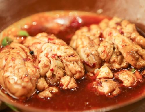 钠离子|除了盐,这3物也是高血压的祸根,劝你尽早远离,白送也不要再吃