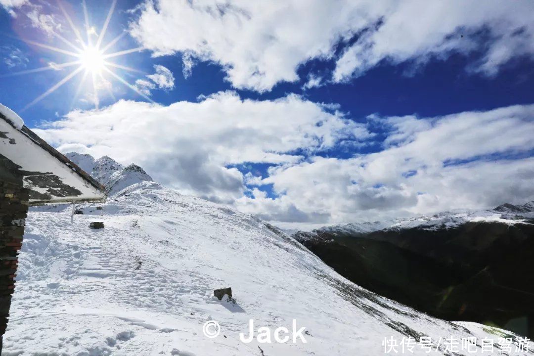 红军长征翻越的第一座雪山，山上云海绝美，有着不输江南的美景