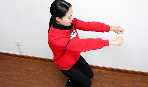 腿部肌肉|难怪有的女性爱深蹲,每天做到100下,半月后,身体的变化太奇妙