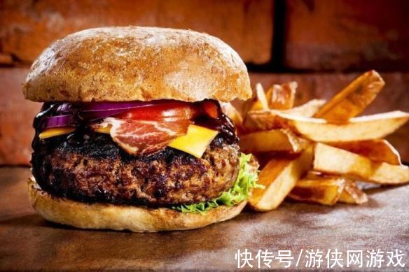 牛肉汉堡|牛肉汉堡吃出一颗牙？华莱士向消费者赔偿1000元并道歉