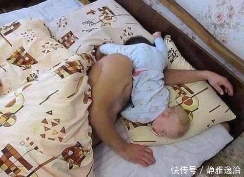 宝妈|不掀开被子,永远不知道宝宝的睡姿有多“销魂”,宝妈们笑翻了