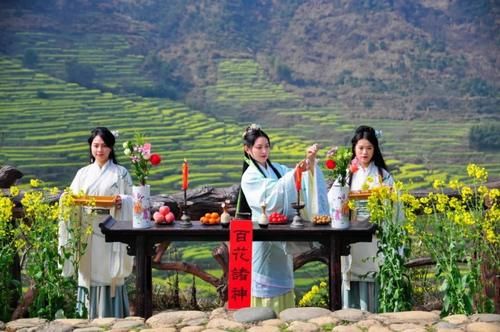 【3月1日 油菜花预告】婺源梯田油菜花马上进入最佳观赏期，万亩花海迎春开放！