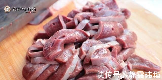 下馆子时,懂行的人从来不点这道菜,厨师味道虽好,但就是太脏