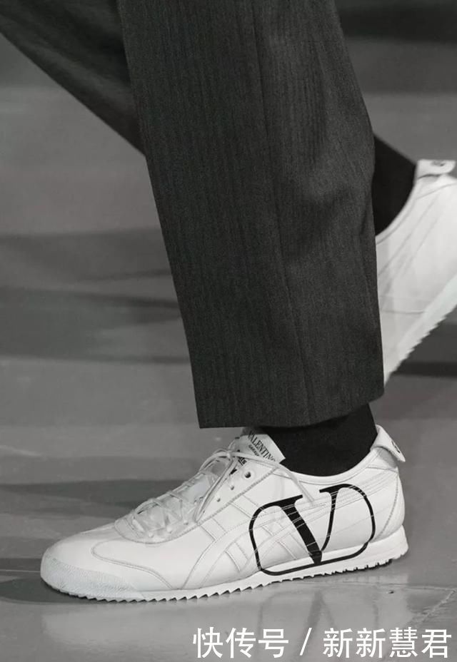 这些“旧球鞋”火极了老爹鞋的时髦C位保不住了…