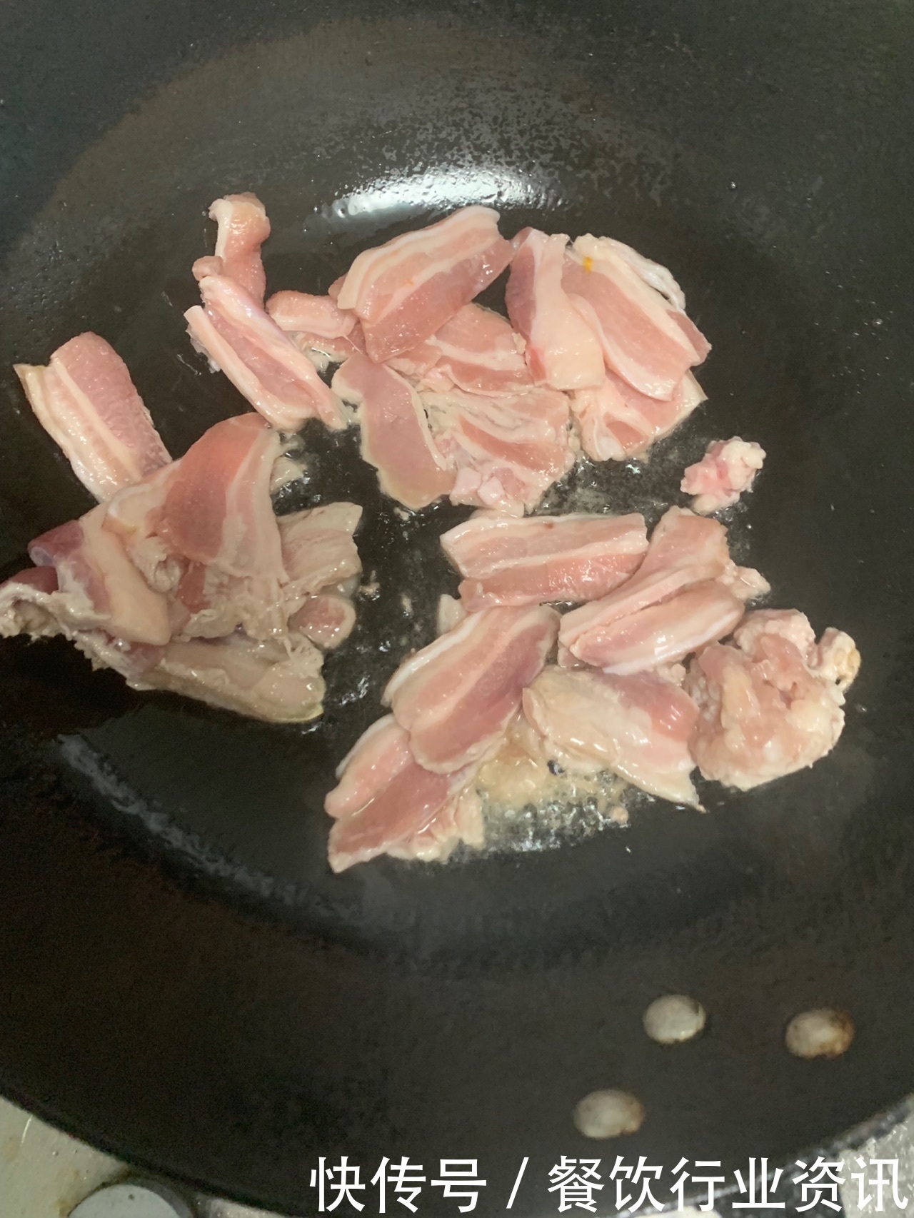 收藏|正宗东北名菜,五花肉白菜炖粉条,还不会的小伙伴们快收藏起来!