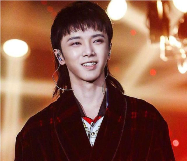 唐嫣|真尴尬!唐嫣唐艺昕节目曝老公带娃趣事,华晨宇却低头沉默不语