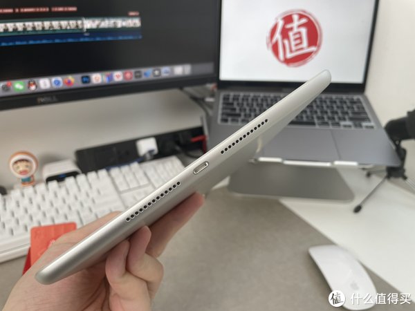 m不只沙发爱奇艺，更是桌上生产力！配件和APP让iPad 2021从“普通”到“逆袭”