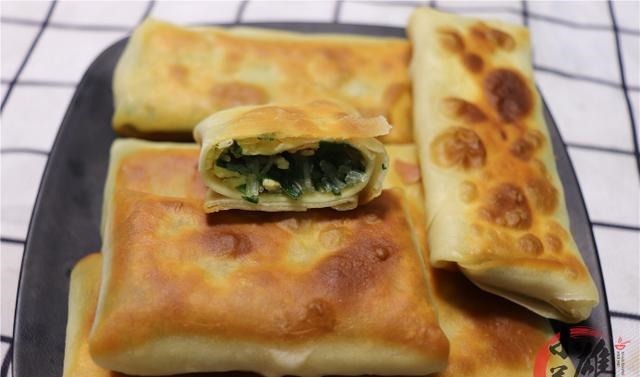 韭菜盒子怎么做才香教你一招,不破皮不露馅,皮薄馅大,真过瘾
