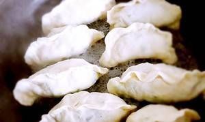 筋道|韭菜鸡蛋不要再吃韭菜盒子了,试试这样做,不蒸不煮,酥脆又筋道