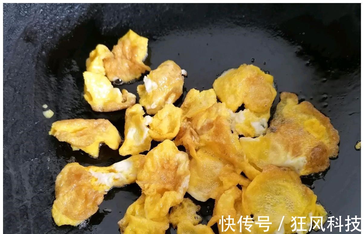 天然的“补脑菜”发现了,每天炒一盘,营养极高,孩子更聪明