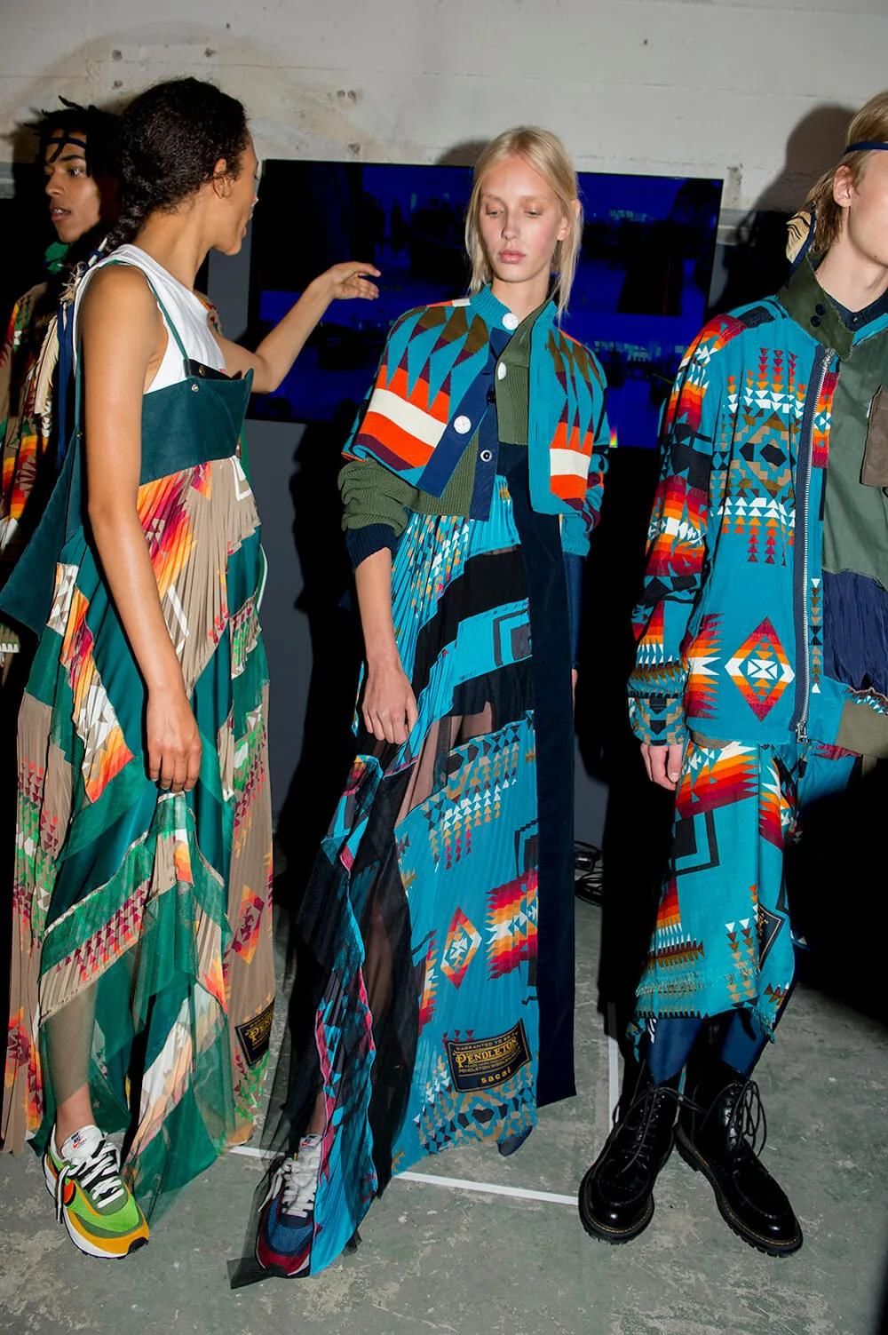 为什么“好色”的男人，总会在冬日拥抱「印第安图腾」？