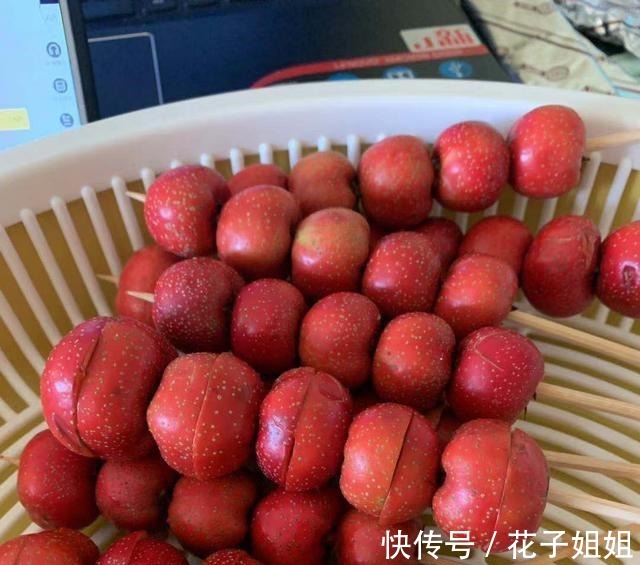 自制|秋冬孩子要多吃山楂,教你在家自制糖葫芦,嘎嘣脆不粘牙!