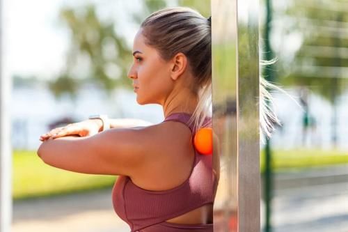 酸痛|每天踩踩,缓解腰酸背痛、赶跑疲劳!效果堪比按摩仪,几块钱搞定