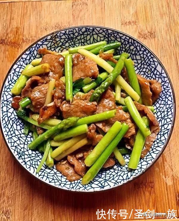 年夜饭菜谱,中国人过年必吃的24道如意菜,寓意阖家团圆美满